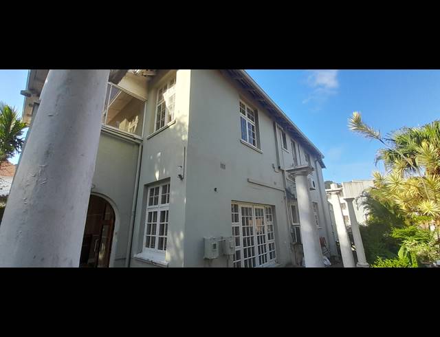 371M² OFFICE TO LET IN WINDERMERE